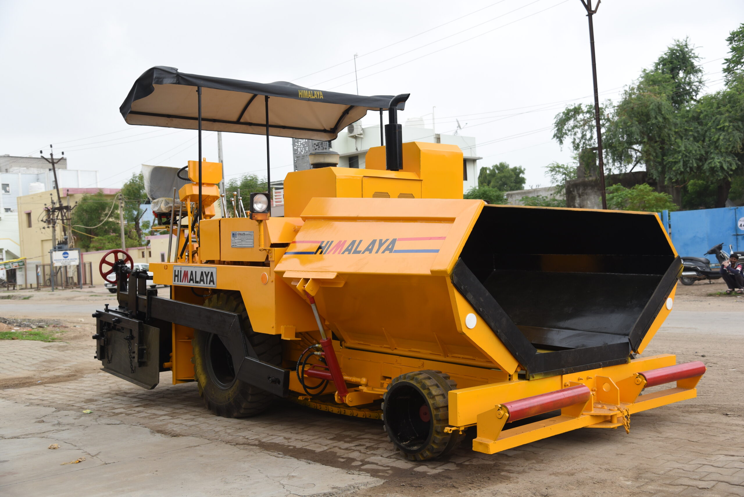 Paver finisher