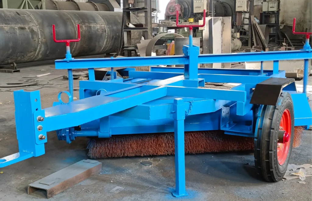 Mechanical/Hydraulic Broomer
